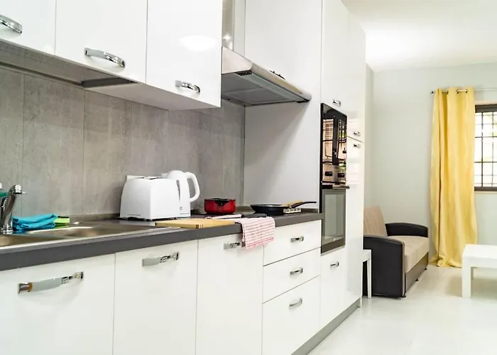 Cozy Seafront By Balluta Bay *