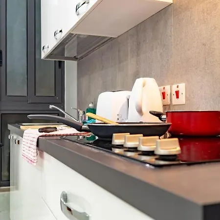 Cozy Seafront By Balluta Bay *